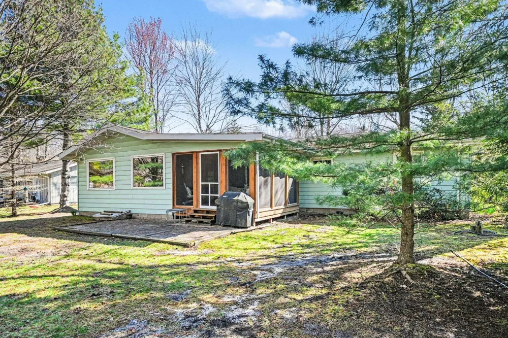 15972 Prusa Road Chikaming Township, MI 49129