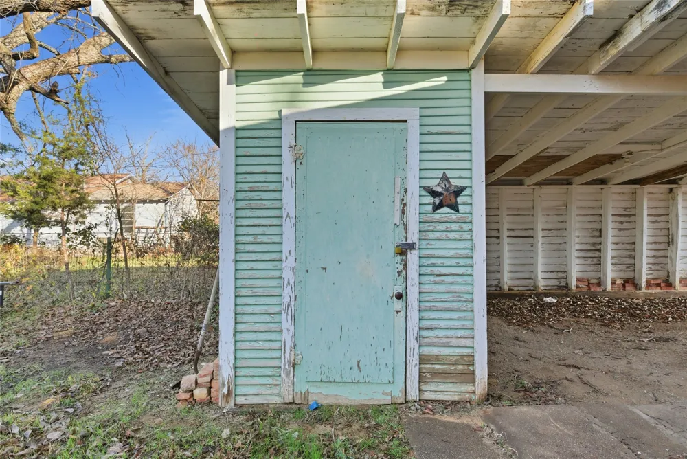 309 S Ostrom Avenue Eastland, TX 76448
