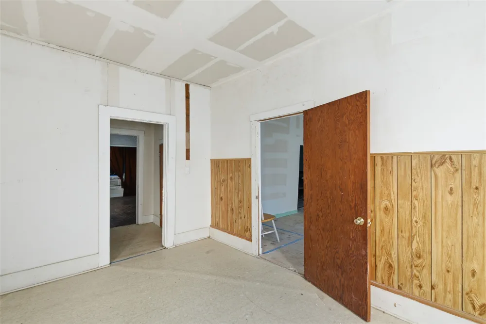309 S Ostrom Avenue Eastland, TX 76448