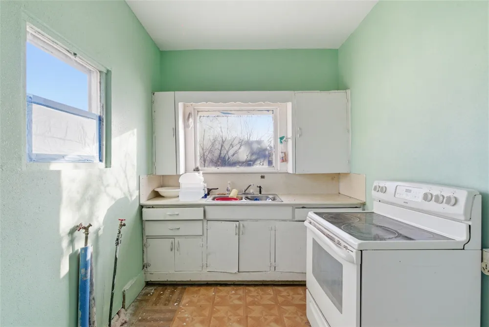 309 S Ostrom Avenue Eastland, TX 76448
