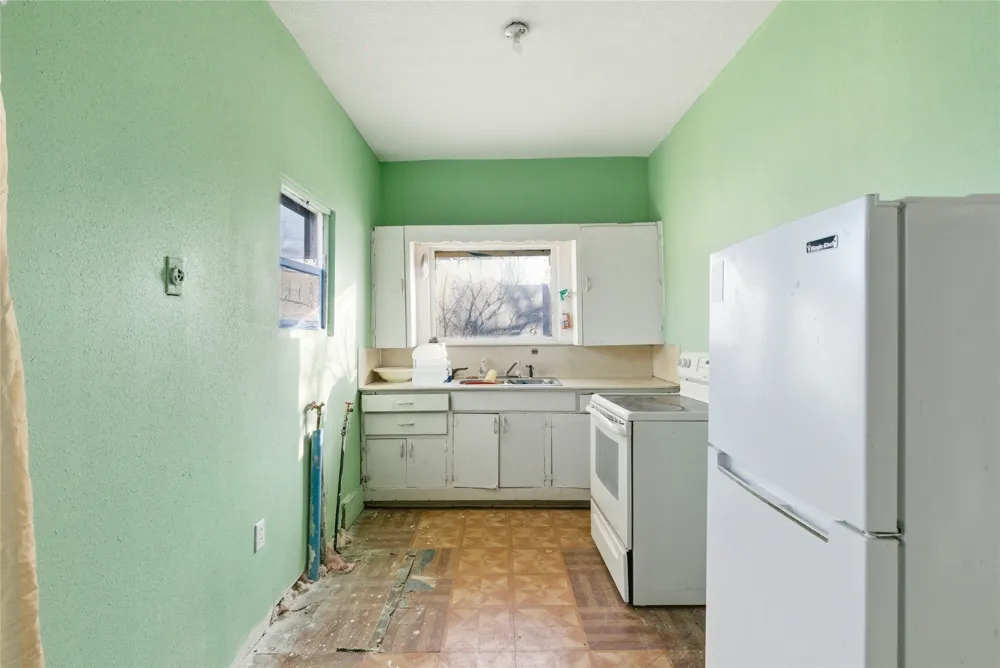 309 S Ostrom Avenue Eastland, TX 76448