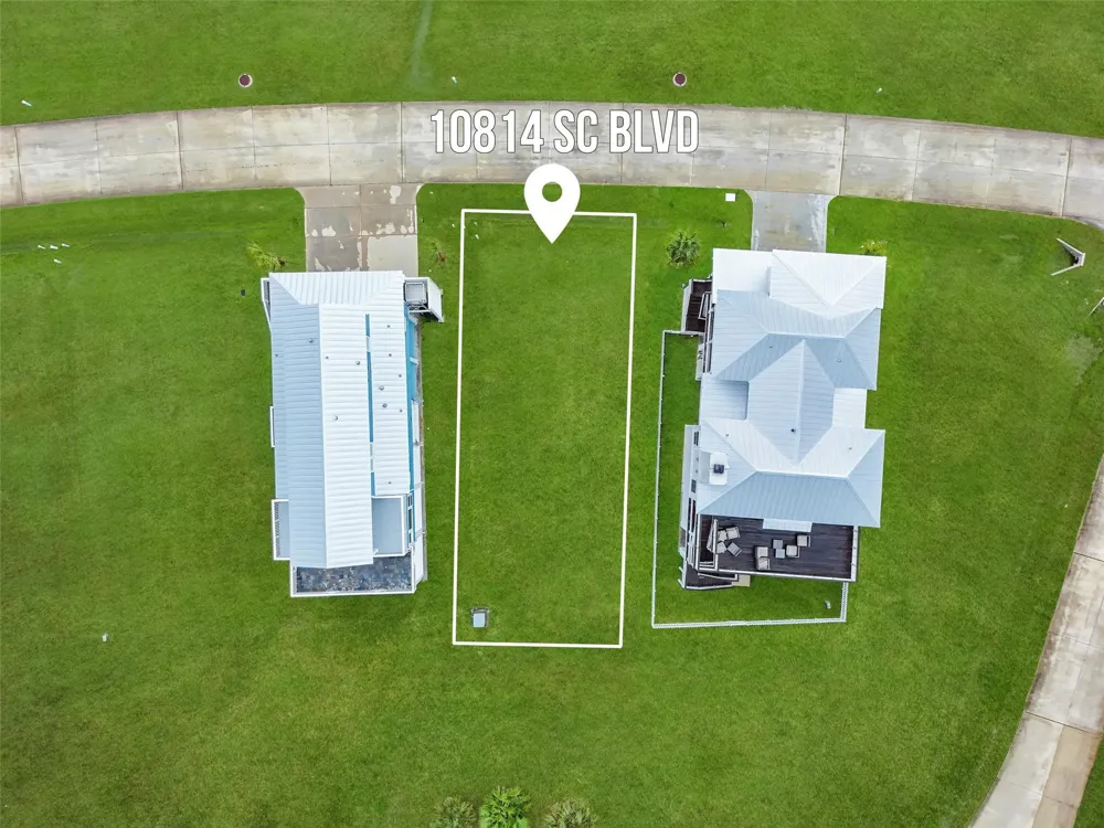 10814 Sweetwater Cove Boulevard Galveston, TX 77554