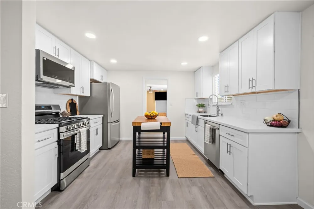 1450 Gulf Wilmington, CA 90744