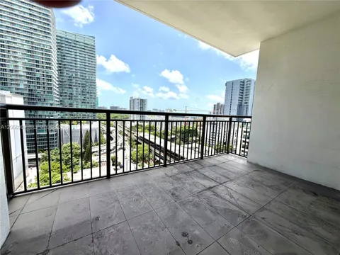 999 SW 1st Ave #1204