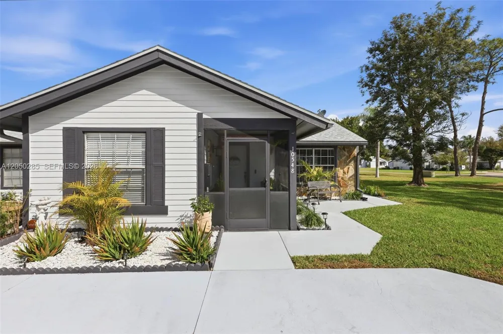 10548 Quincy CT Lehigh Acres, FL 33936
