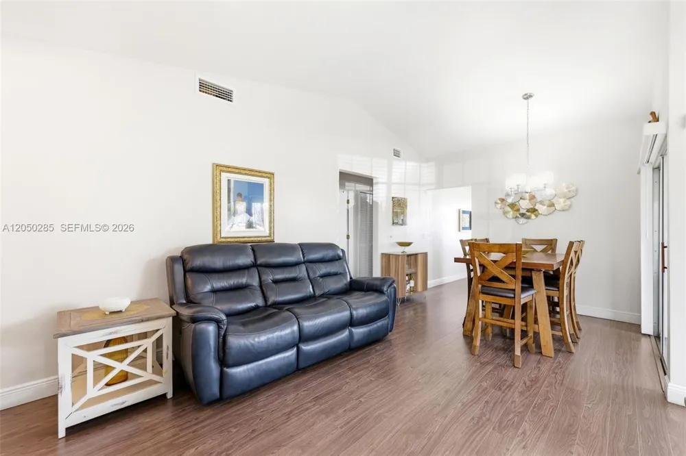10548 Quincy CT Lehigh Acres, FL 33936