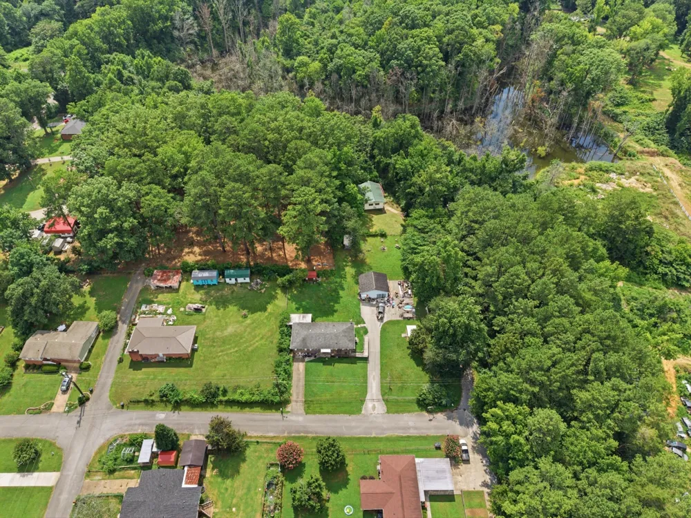 806 Nipper Drive Rossville, GA 30741