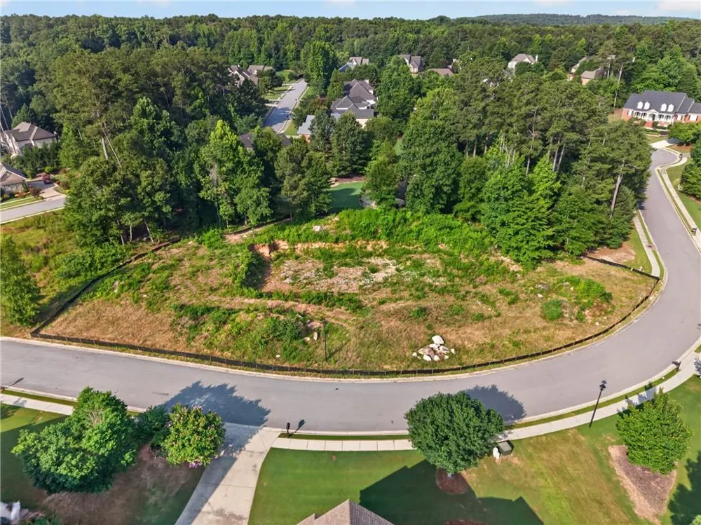 2643 Running River Court Lawrenceville, GA 30045