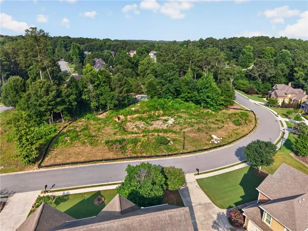 2643 Running River Court Lawrenceville, GA 30045