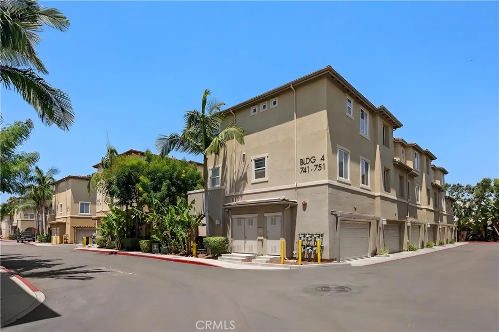 745 Paradise National City, CA 91950