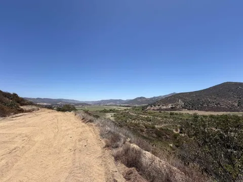 San Pasqual Road