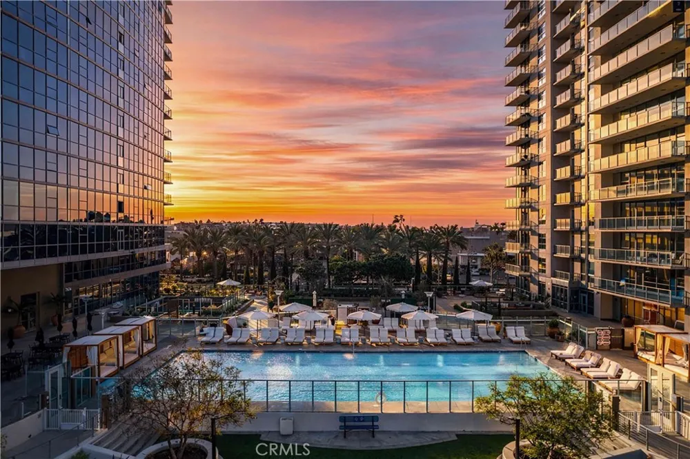 9 MacArthur Place #609 Santa Ana, CA 92707