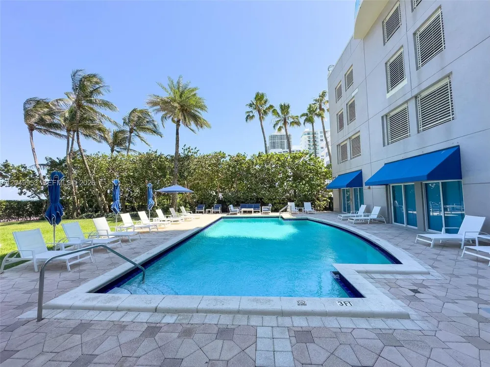 5025 Collins Ave #1707 Miami Beach, FL 33140