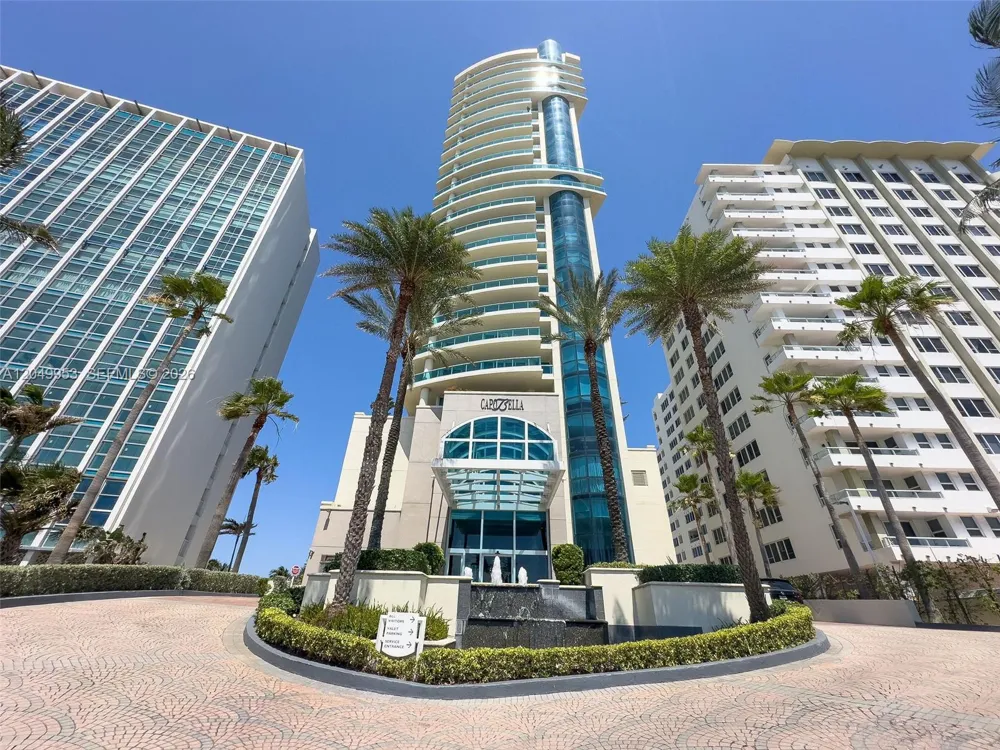 5025 Collins Ave #1707 Miami Beach, FL 33140