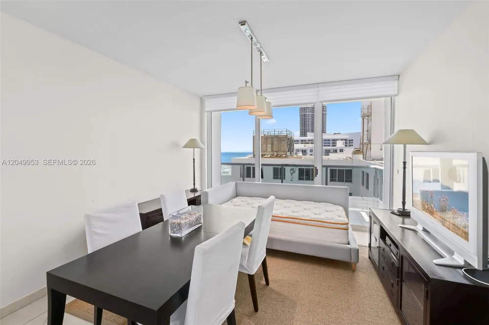 5025 Collins Ave #1707 Miami Beach, FL 33140