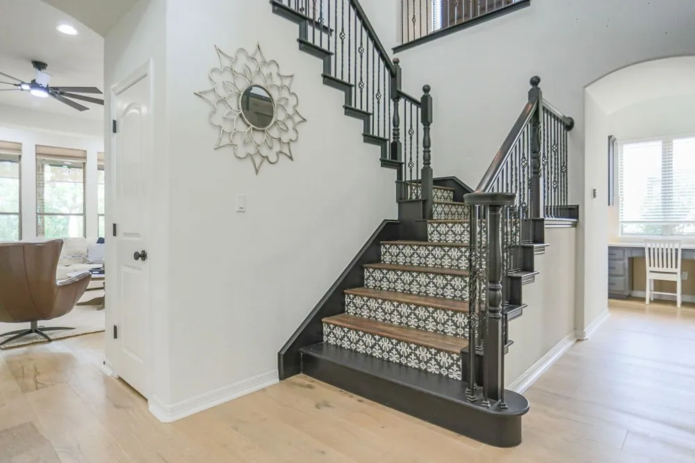 208 Mirafield Lane Austin, TX 78737