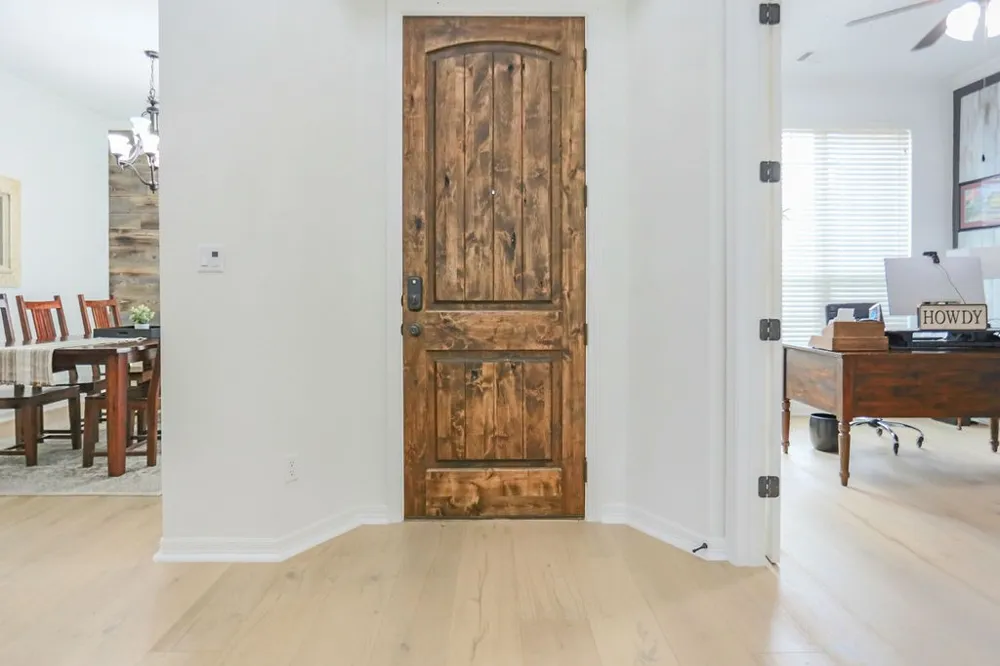 208 Mirafield Lane Austin, TX 78737