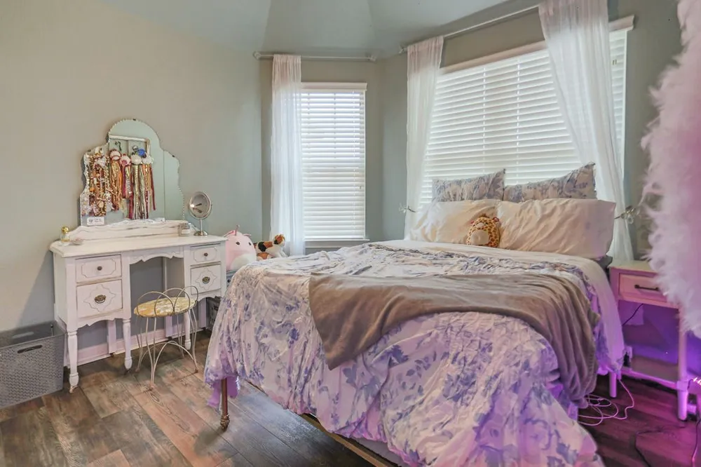 208 Mirafield Lane Austin, TX 78737