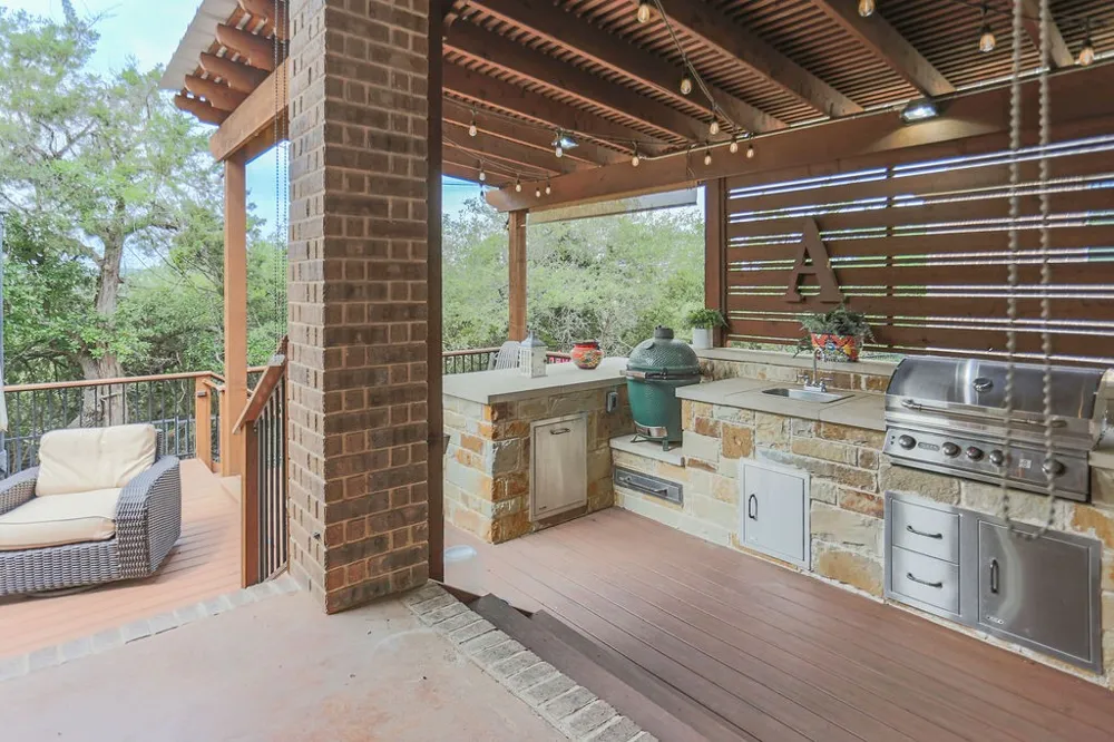 208 Mirafield Lane Austin, TX 78737