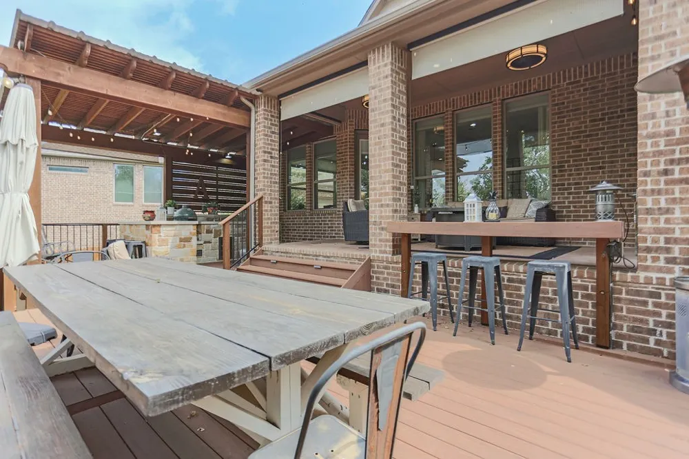 208 Mirafield Lane Austin, TX 78737