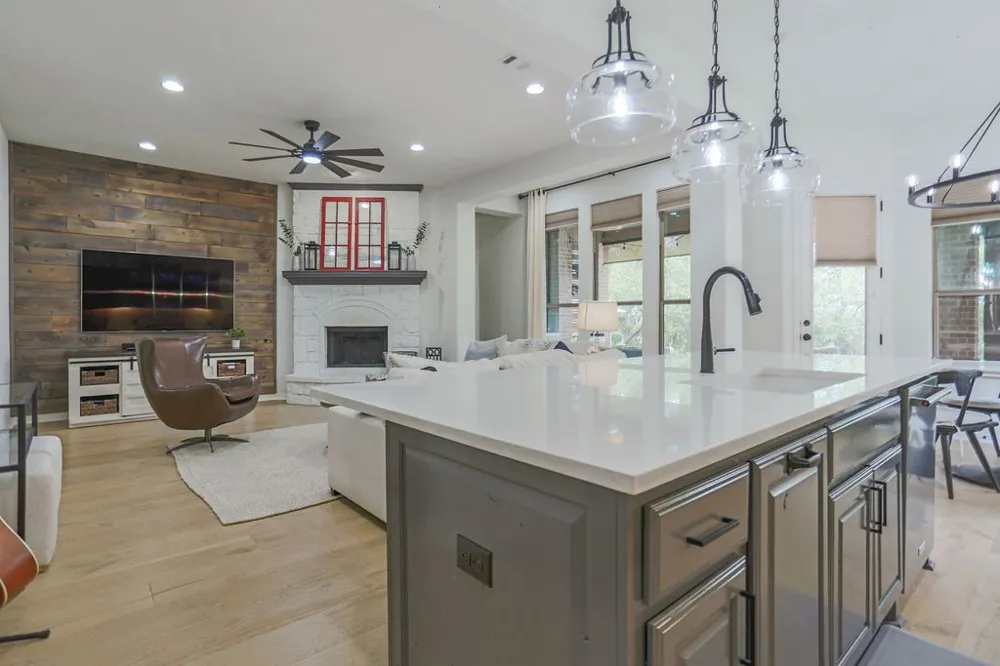 208 Mirafield Lane Austin, TX 78737
