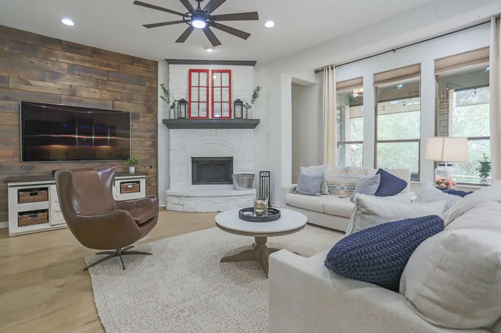 208 Mirafield Lane Austin, TX 78737