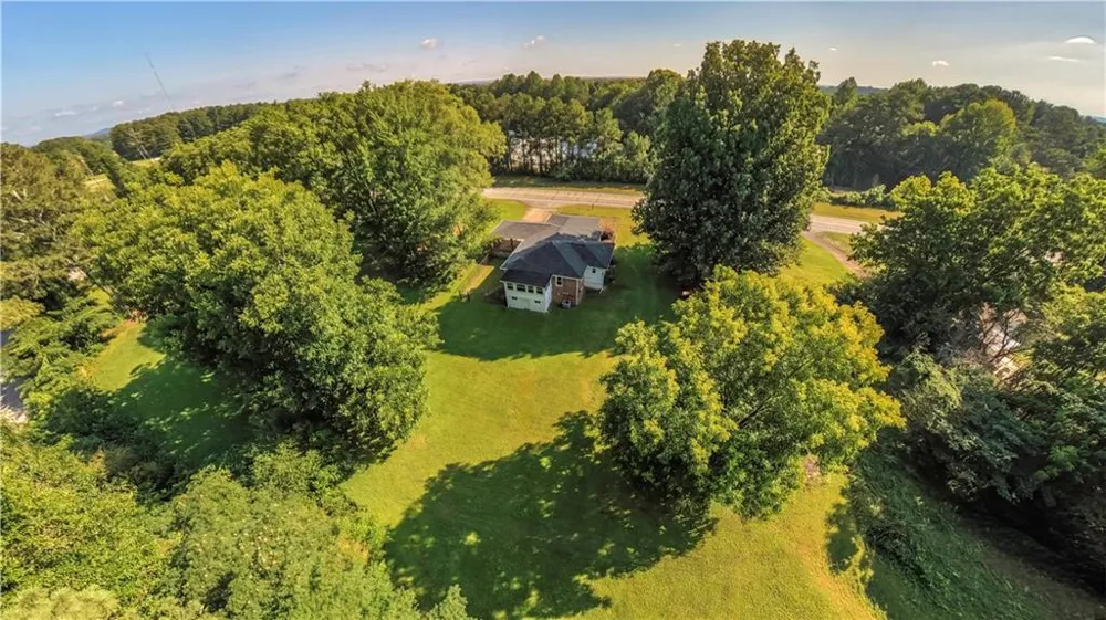 2986 Hilltop Dr Buchanan, GA 30113