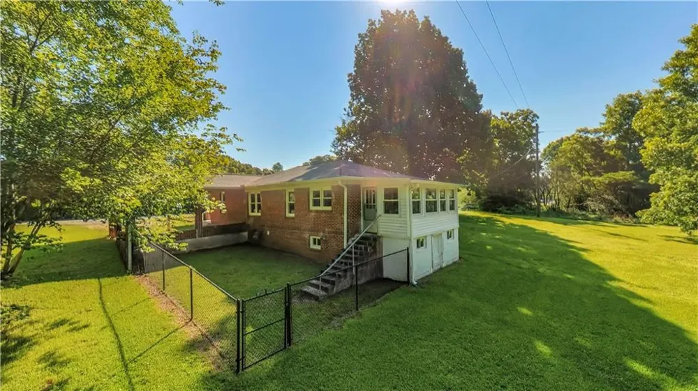 2986 Hilltop Dr Buchanan, GA 30113