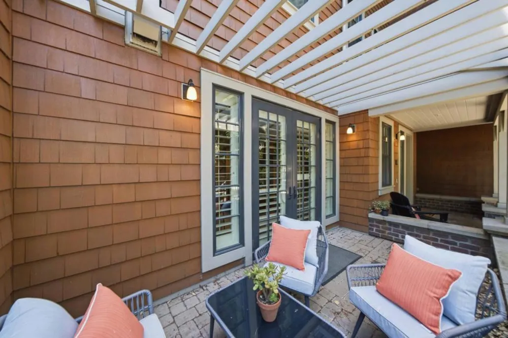 325 Channing Avenue #112 Palo Alto, CA 94301
