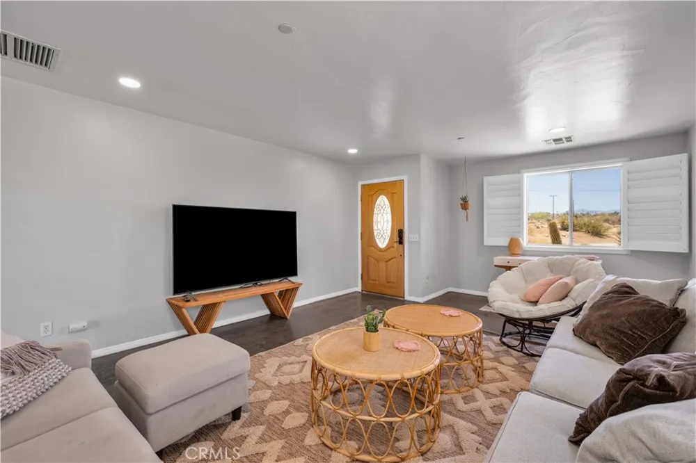 7381 Sunset Road Joshua Tree, CA 92252