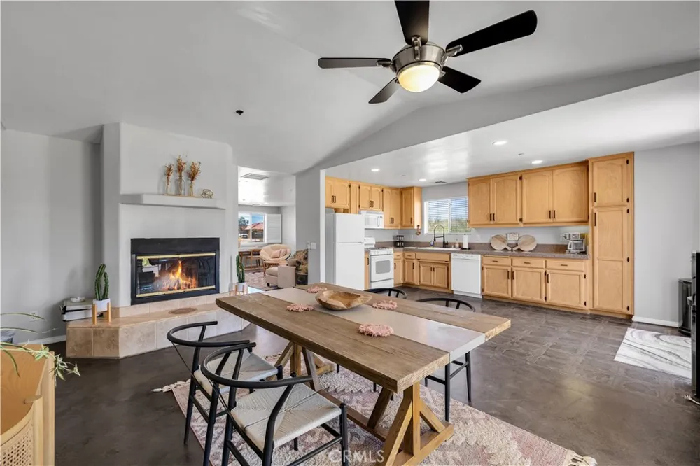 7381 Sunset Road Joshua Tree, CA 92252