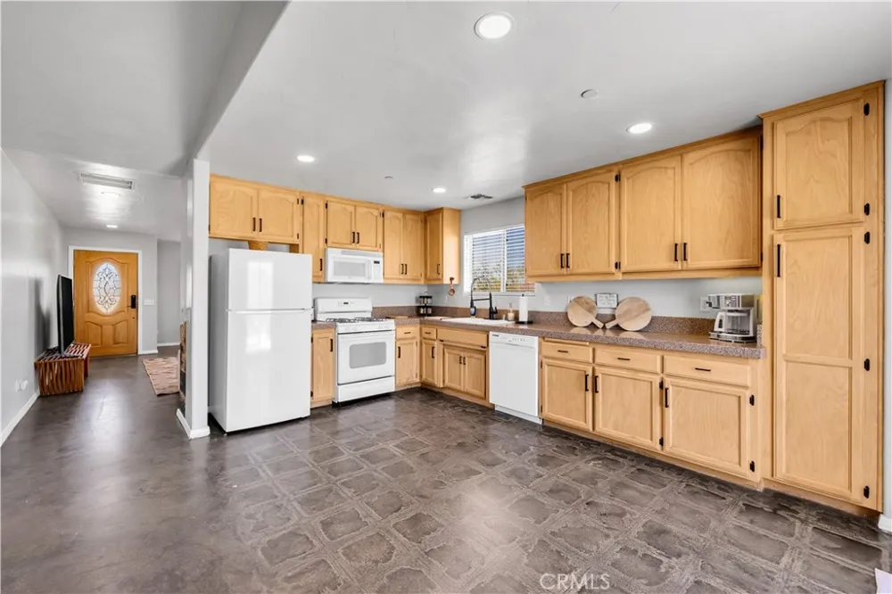 7381 Sunset Road Joshua Tree, CA 92252