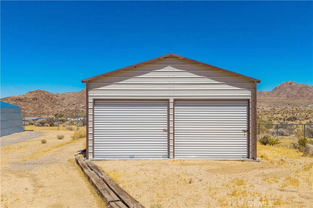 7381 Sunset Road Joshua Tree, CA 92252