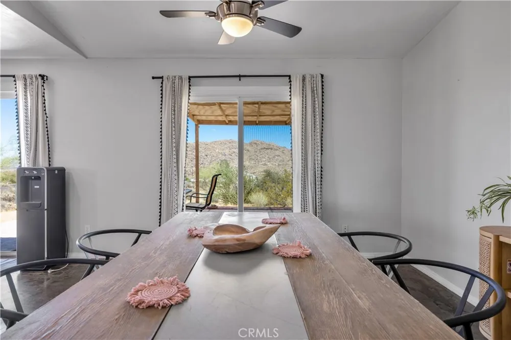 7381 Sunset Road Joshua Tree, CA 92252