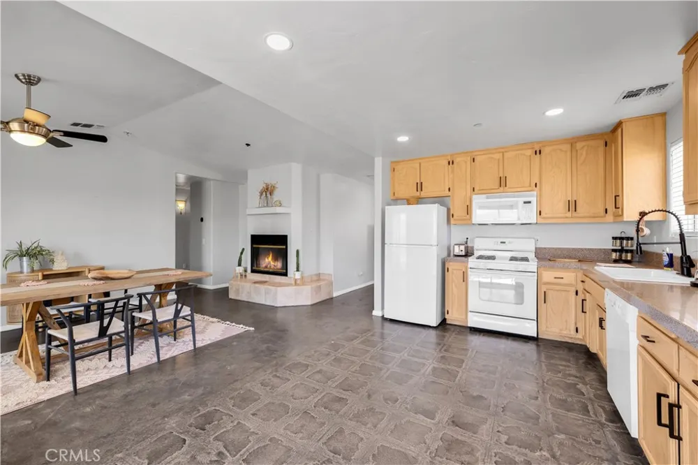 7381 Sunset Road Joshua Tree, CA 92252