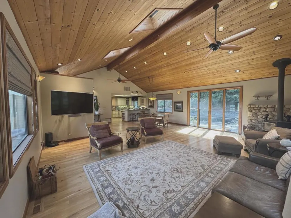 20378 Black Road Los Gatos, CA 95033