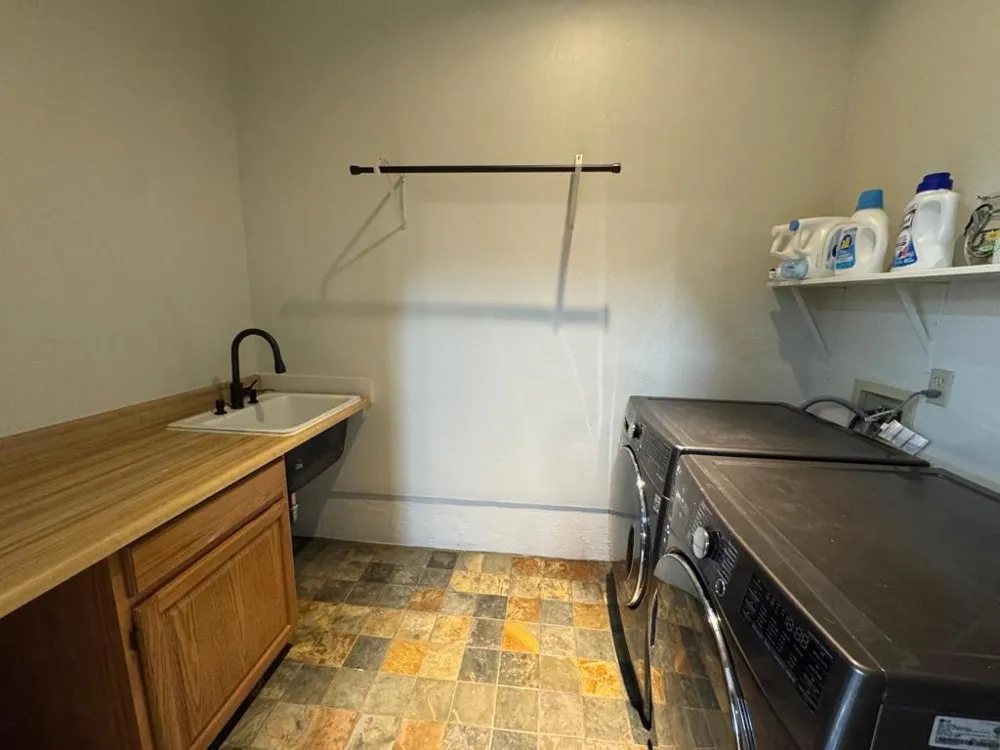 20378 Black Road Los Gatos, CA 95033