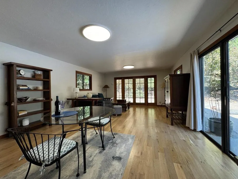 20378 Black Road Los Gatos, CA 95033