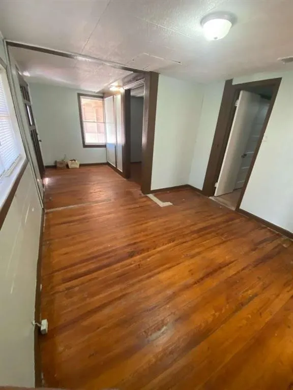 424 W B AVENUE Kingsville, TX 78363