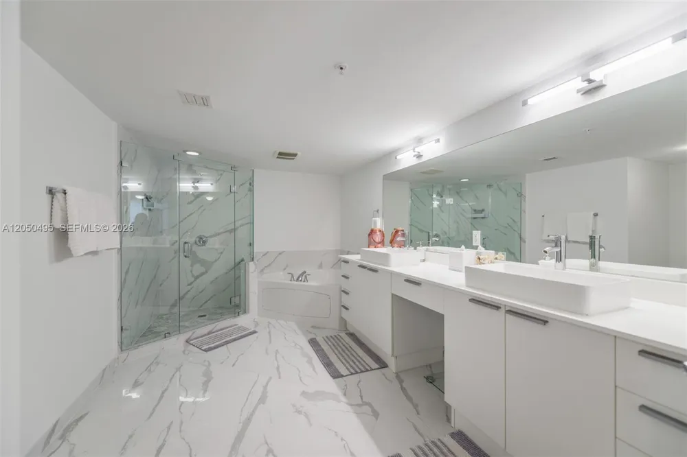 16699 Collins Ave #2004 Sunny Isles Beach, FL 33160