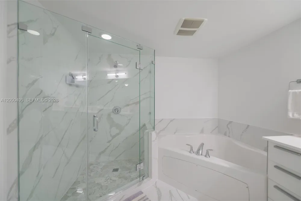 16699 Collins Ave #2004 Sunny Isles Beach, FL 33160