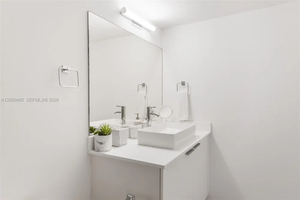 16699 Collins Ave #2004 Sunny Isles Beach, FL 33160