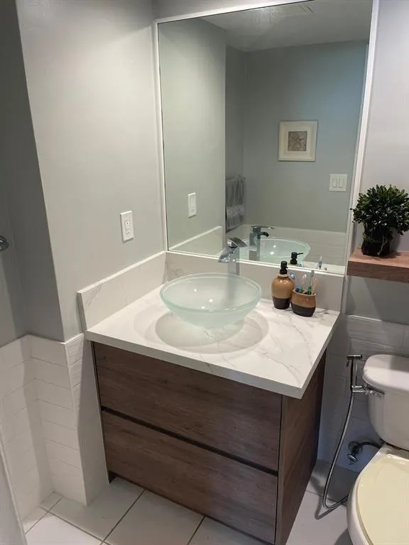 3000 S Ocean Drive #302 Hollywood, FL 33019