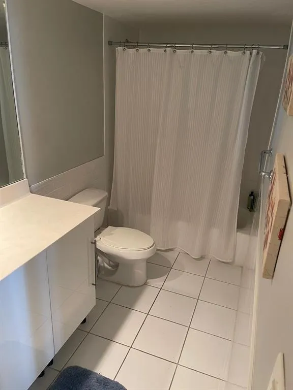 3000 S Ocean Drive #302 Hollywood, FL 33019