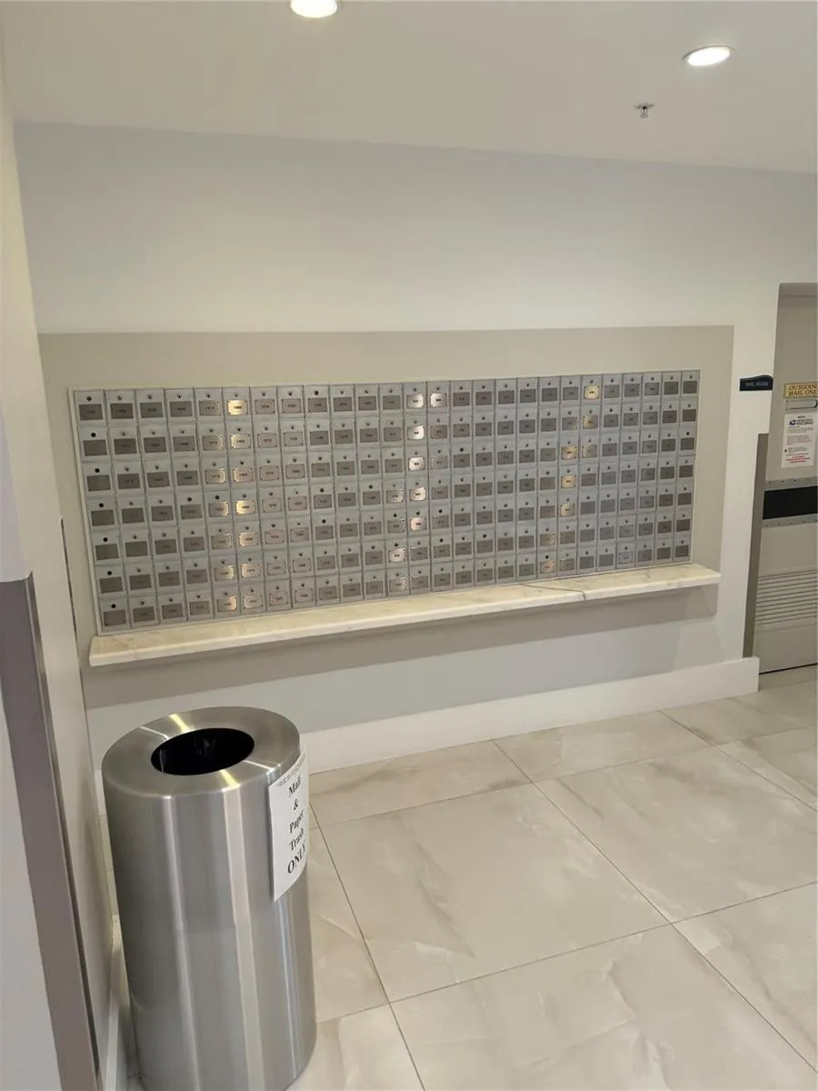 3000 S Ocean Drive #302 Hollywood, FL 33019