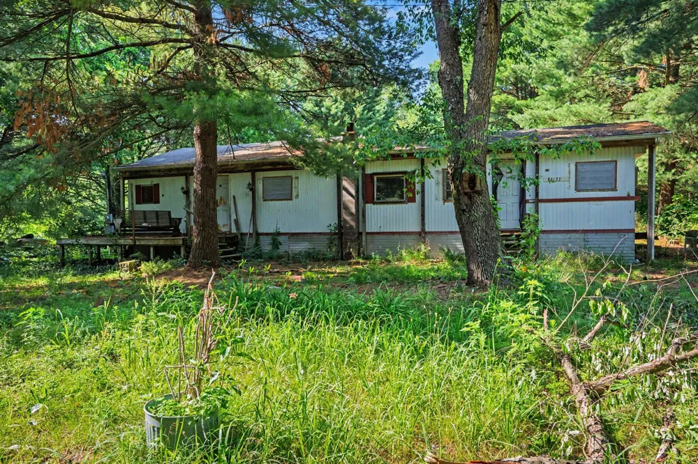 84133 42nd Street Decatur, MI 49045