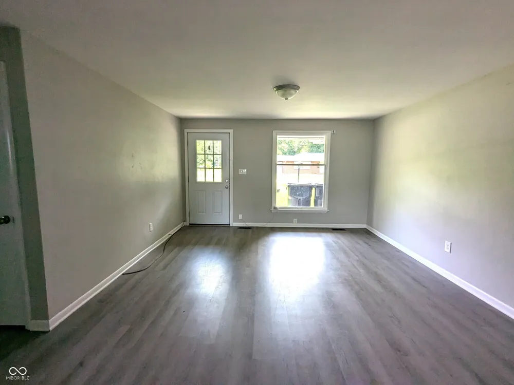6733 S Cross Street Pendleton, IN 46064