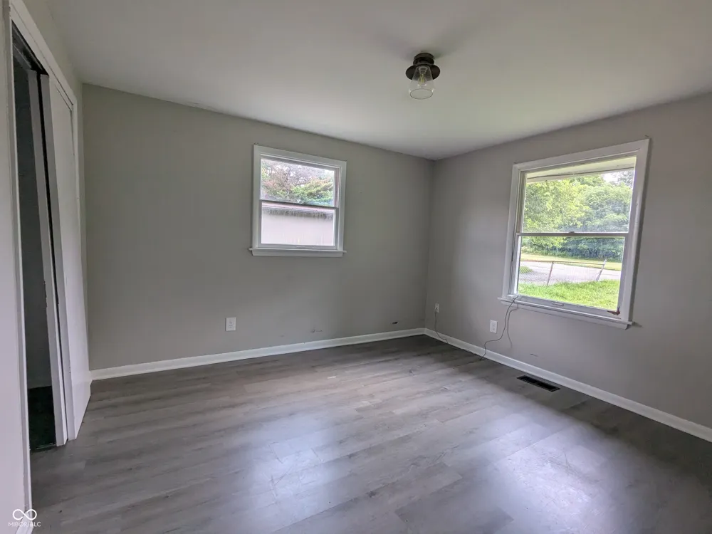6733 S Cross Street Pendleton, IN 46064