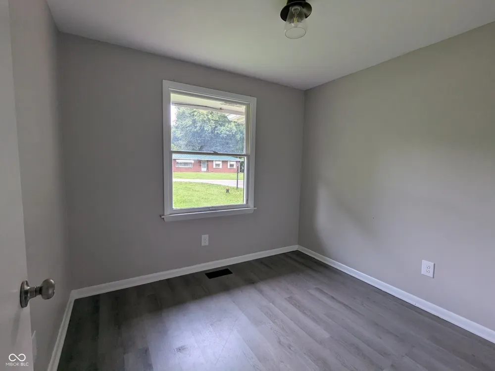 6733 S Cross Street Pendleton, IN 46064