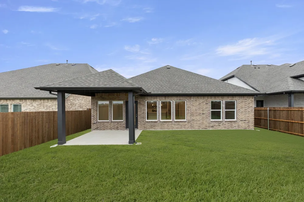 1811 Gleasondale Drive Forney, TX 75126